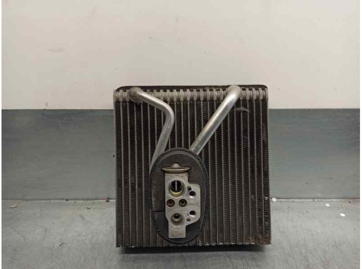 Recambio de evaporador aire acondicionado para volkswagen touran (1t1) 1.9 tdi referencia OEM IAM 1K0820679  