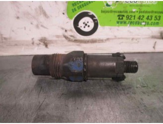 Recambio de inyector para ford mondeo berlina (gd) 1.8 turbodiesel cat referencia OEM IAM LDC008R01AA2 LCR6705301E LUCAS