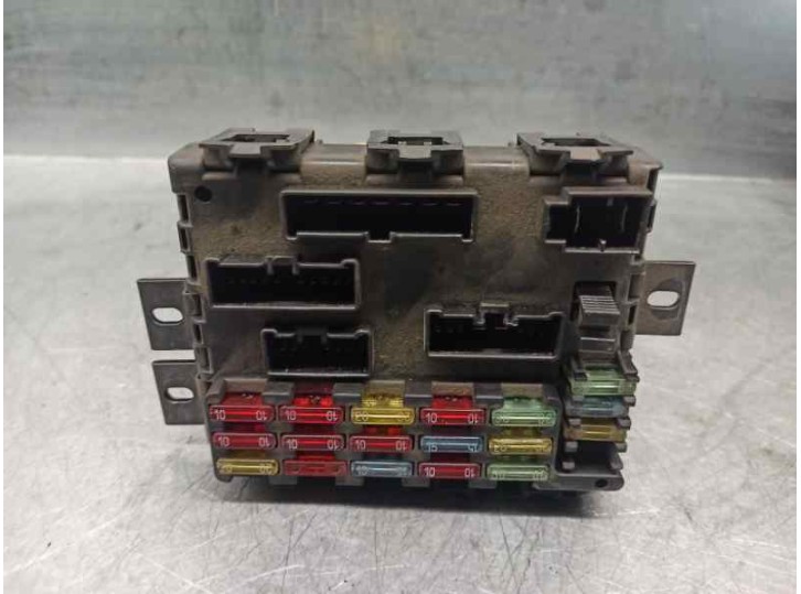 Recambio de caja reles / fusibles para fiat multipla (186) 1.9 jtd cat referencia OEM IAM 46517276 