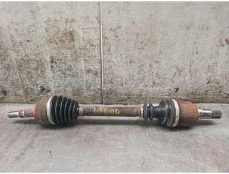 Recambio de transmision delantera izquierda para renault megane ii classic berlina 1.9 dci diesel referencia OEM IAM 8200198016 