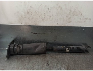 Recambio de amortiguador trasero derecho para hyundai i40 1.7 crdi cat referencia OEM IAM 553113Z780  