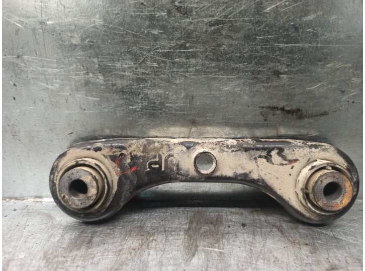 Recambio de brazo suspension superior trasero derecho para mg serie 400 (xw) referencia OEM IAM   