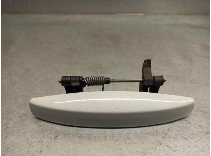 Recambio de maneta exterior delantera izquierda para dacia lodgy 1.6 cat referencia OEM IAM 806079580R  5 PUERTAS