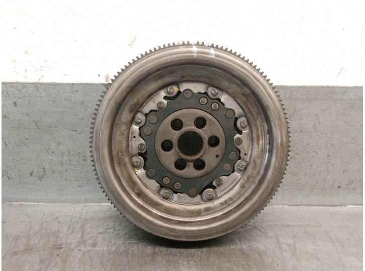 Replacement flywheel for Volkswagen Passat Variant (3C5) 2.0 TDI OEM IAM reference 03G105266BD 03G105266BD 