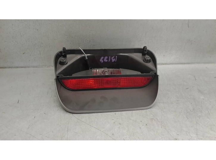 Recambio de luz central de freno para dacia sandero ii 0.9 tce cat referencia OEM IAM 265987418R  