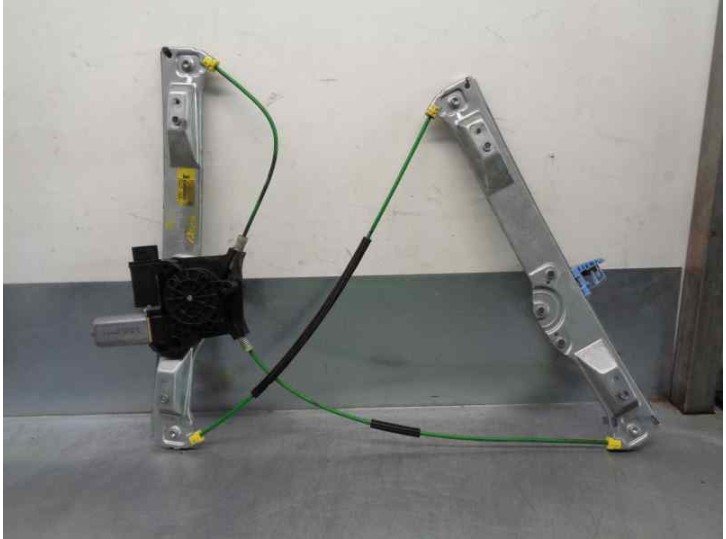 Recambio de elevalunas delantero izquierdo para opel corsa d 1.2 16v cat (z 12 xep / lb4) referencia OEM IAM 13269605 6 PINES 3 