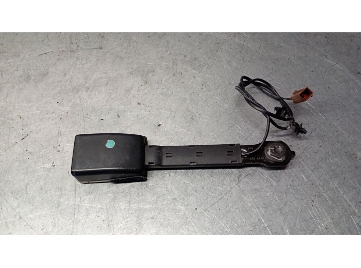 Recambio de enganche cinturon para ford transit courier b460 monospace 1.5 tdci referencia OEM IAM ET76A61208AE 2014279 