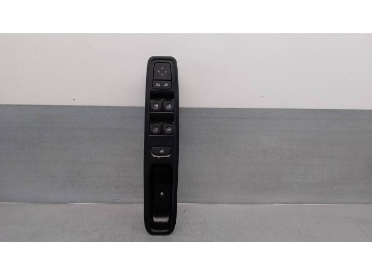 Recambio de mando elevalunas delantero izquierdo para dacia sandero iii 1.0 tce 90 referencia OEM IAM 254113300R 