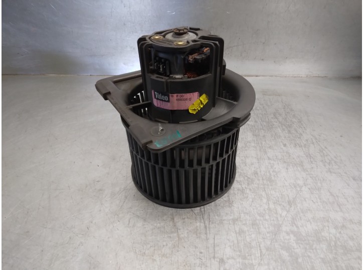 Recambio de motor calefaccion para opel vectra b berlina 2.0 dti referencia OEM IAM 658338Q VALEO