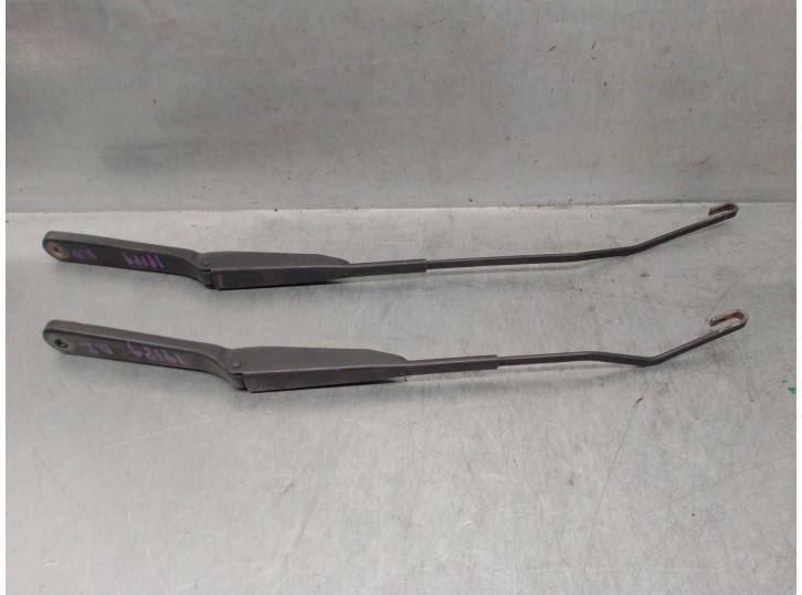 Recambio de brazo limpia delantero derecho para peugeot partner (s1) 190 c referencia OEM IAM 9663217180 9663216980 