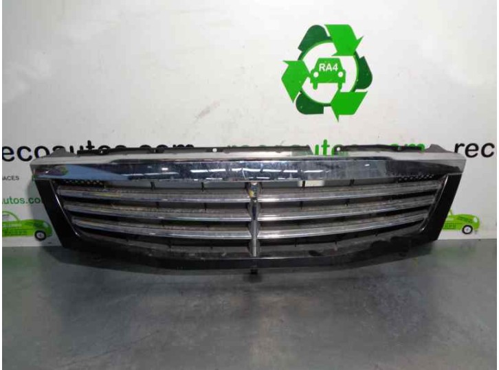 Recambio de rejilla delantera para ssangyong rexton 2.7 turbodiesel cat referencia OEM IAM 7946008B01  