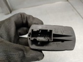 Recambio de mando elevalunas delantero izquierdo para opel corsa d 1.2 16v cat (z 12 xep / lb4) referencia OEM IAM 13258521AA 31