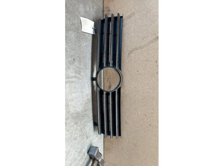 Recambio de rejilla delantera para volkswagen polo berlina (6n2) 1.4 referencia OEM IAM 3B0853601A 3B0853601 