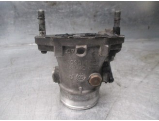Recambio de caja mariposa para audi a4 berlina (8e) 2.5 v6 24v tdi referencia OEM IAM 8E0145950A 