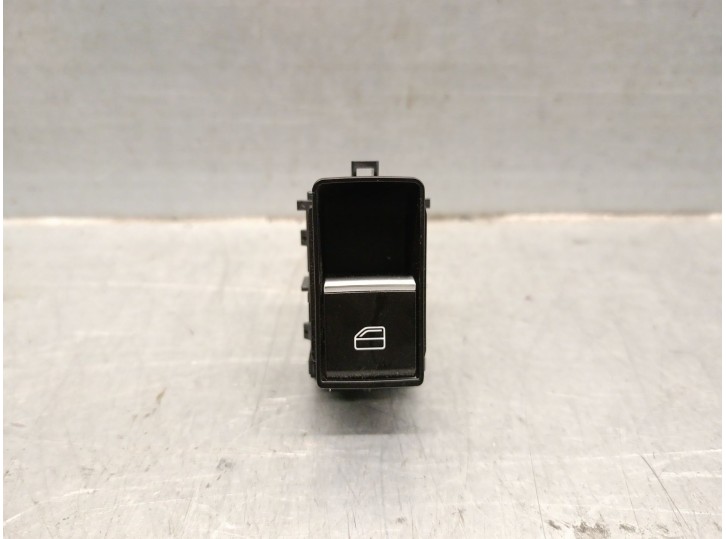 Recambio de mando elevalunas trasero derecho para mazda 3 hatchback (bp) 2.0 skyactiv-g m hybrid referencia OEM IAM BDGF66370 