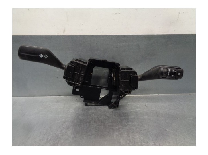 Recambio de mando luces para ford tourneo connect (tc7) 1.8 tdci cat referencia OEM IAM 9T1T13N064AB 9T1T6475AA 