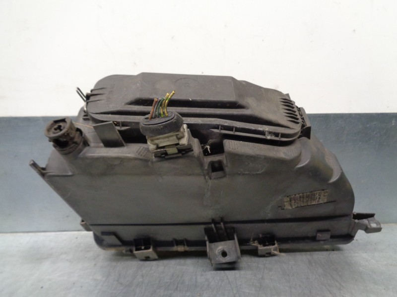 Recambio de faro izquierdo para citroën xantia berlina 2.0 hdi referencia OEM IAM 6204R9  