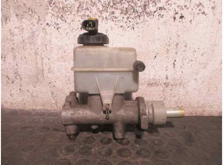 Recambio de bomba freno para renault master desde ´98 2.5 diesel referencia OEM IAM 