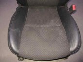 Recambio de asiento delantero derecho para kia cee´d sporty wagon 2.0 crdi referencia OEM IAM CUERO Y TELA NEGRA 5 PUERTAS