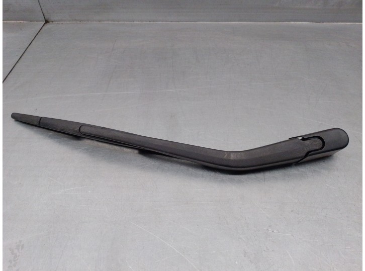 Recambio de brazo limpia trasero para bmw serie 1 lim. (f20) 2.0 turbodiesel referencia OEM IAM 61617241985 7241984 