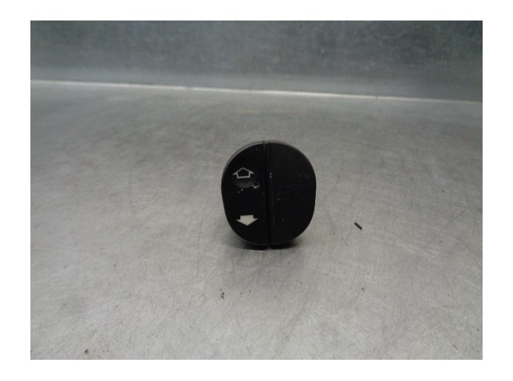 Recambio de mando elevalunas delantero derecho para ford fiesta (dx) 1.3 cat referencia OEM IAM 