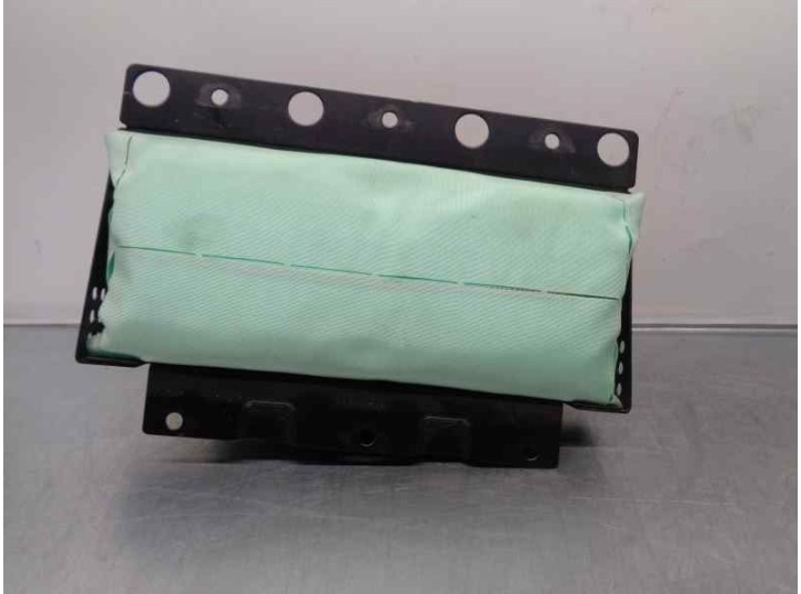 Recambio de airbag delantero derecho para kia cerato 1.6 cat referencia OEM IAM 845302F000 