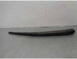 Recambio de brazo limpia trasero para kia cerato 1.6 cat referencia OEM IAM 
