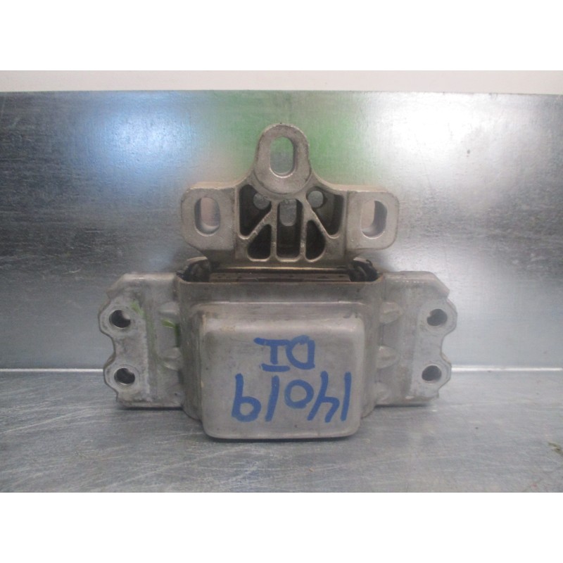 Recambio de soporte motor izquierdo para volkswagen passat variant (365) 2.0 tdi referencia OEM IAM 1K0199555AT  