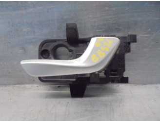 Recambio de maneta interior delantera derecha para kia rio (yb) 1.0 tgdi cat referencia OEM IAM 82623H8500  