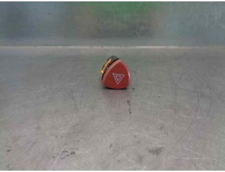 Replacement hazard warning switch for Lancia Delta (181) 1.9 TwinTurbo diesel cat OEM IAM reference 