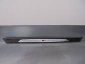Replacement molding for BMW 1 Series sedan (F20) 2.0 turbodiesel OEM IAM reference 8058891 7267917 