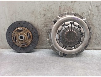 Recambio de kit embrague para daewoo nexia 1.5 cat referencia OEM IAM DWC05 