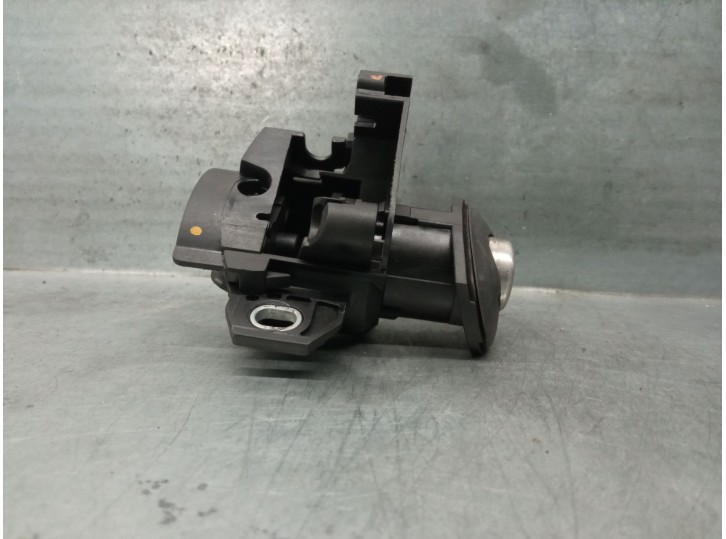 Replacement tailgate cylinder for BMW 3 Coupé (E92) 320 d OEM IAM reference 51247167321 51247144878 