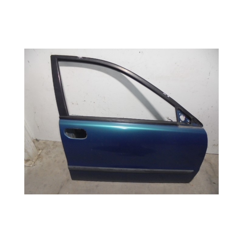 Recambio de puerta delantera derecha para volvo v40 familiar diesel cat referencia OEM IAM 30632667 VERDE AZULADO 5 PUERTAS