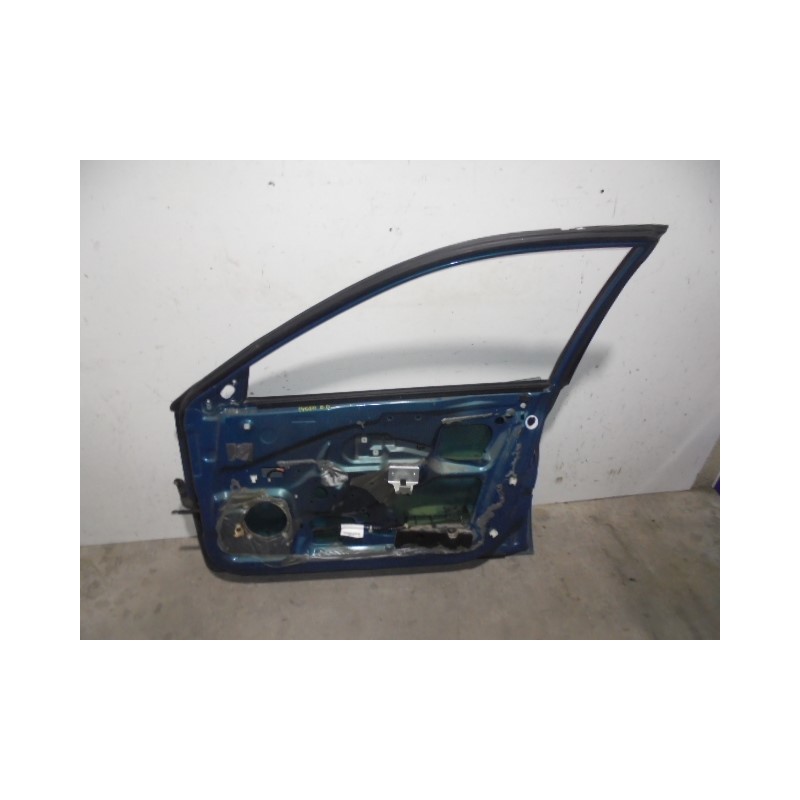 Recambio de puerta delantera derecha para volvo v40 familiar diesel cat referencia OEM IAM 30632667 VERDE AZULADO 5 PUERTAS