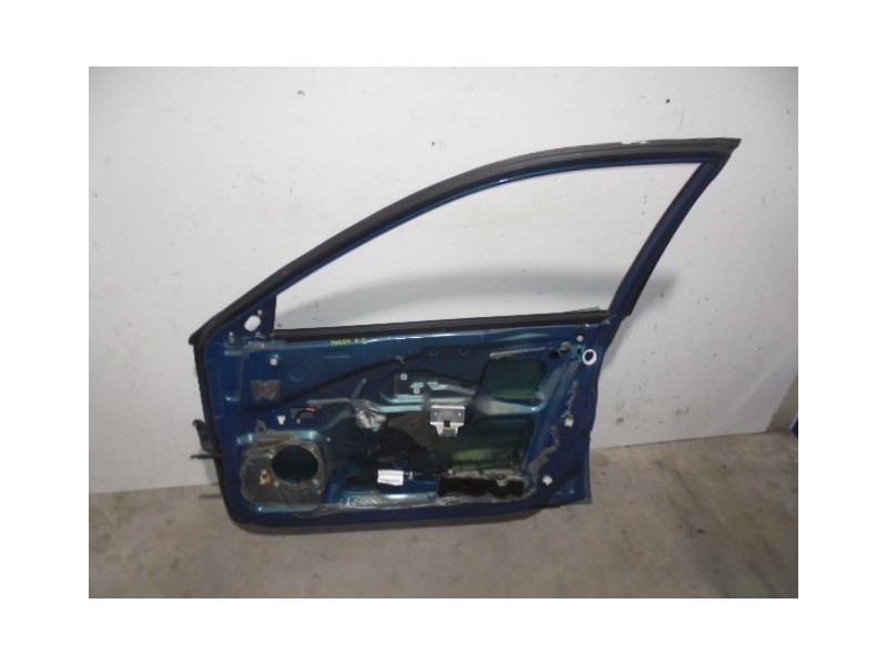 Recambio de puerta delantera derecha para volvo v40 familiar diesel cat referencia OEM IAM 30632667 VERDE AZULADO 5 PUERTAS