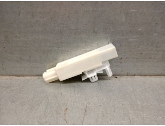 Recambio de antena para mazda 3 hatchback (bp) 2.0 skyactiv-g m hybrid referencia OEM IAM KD47676NXA 