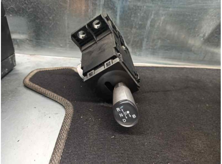 Recambio de palanca cambio para toyota prius (nhw20) 1.5 cat referencia OEM IAM 3356047022  