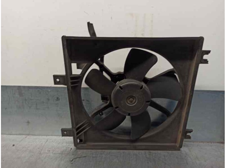 Replacement electric cooling fan for Mazda 626 Saloon (GF) 2.0 Turbodiesel CAT OEM IAM reference 20552M141 