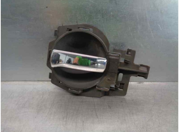 Recambio de maneta interior delantera izquierda para citroën c3 1.1 furio referencia OEM IAM 9143F8 