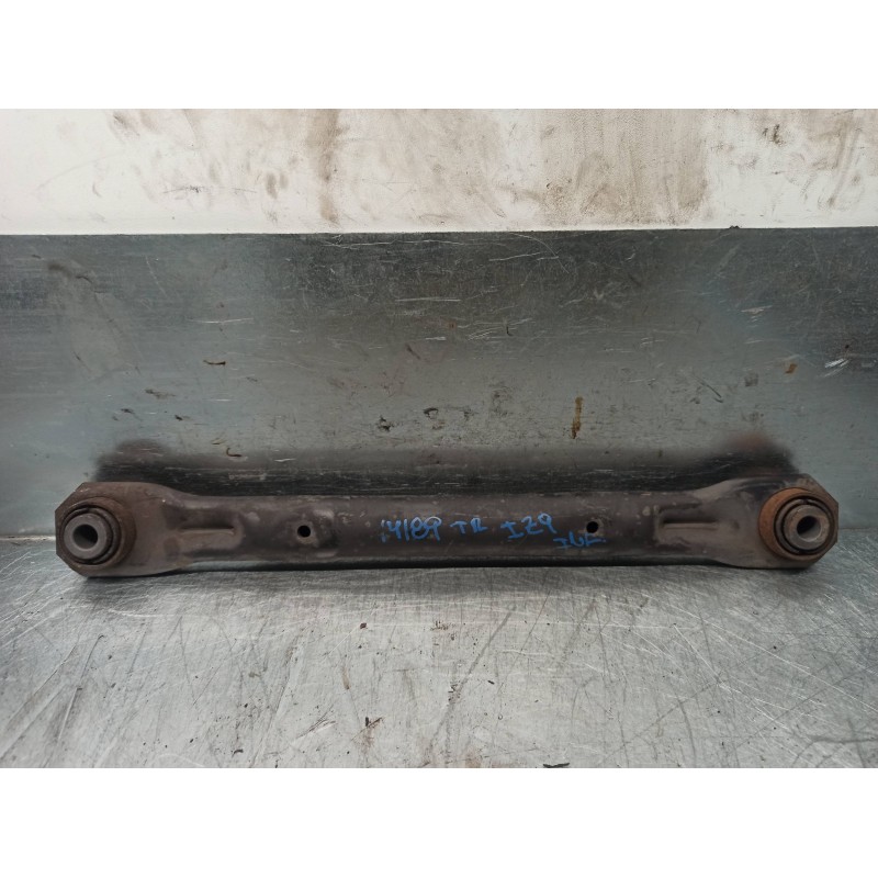 Recambio de brazo suspension inferior trasero izquierdo para land rover evoque 2.2 td4 cat referencia OEM IAM LR029576  