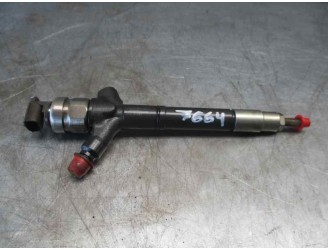 Recambio de inyector para toyota avensis berlina (t25) 2.2 d-4d cat referencia OEM IAM 236700R160  DENSO