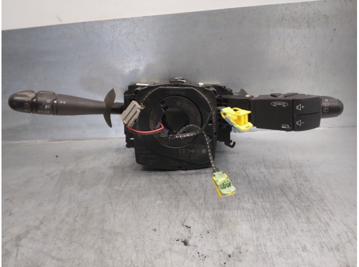 Recambio de mando luces para renault laguna ii (bg0) 2.0 referencia OEM IAM 8200012245 33447701AR 