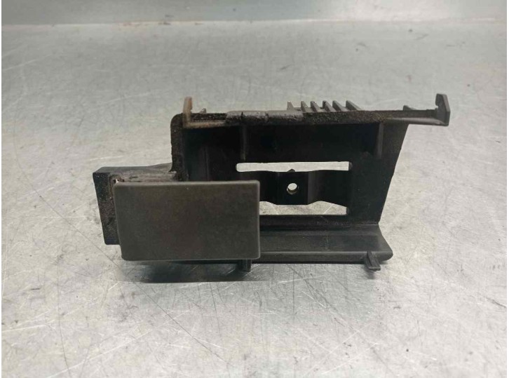 Recambio de maneta interior delantera izquierda para renault rapid/express (f40) 1.3 cat referencia OEM IAM 7700758064 4 PUERTA