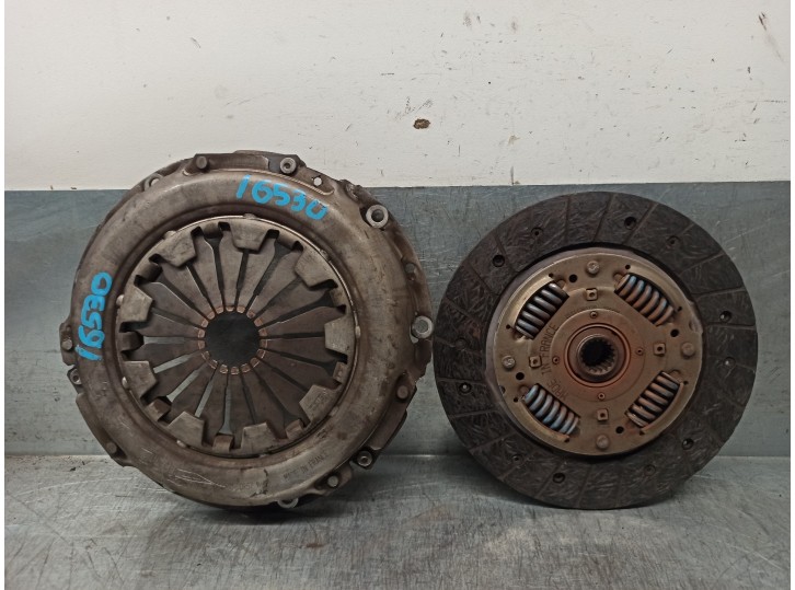 Recambio de kit embrague para citroën xsara berlina 1.6 referencia OEM IAM 2052A0 1868953 