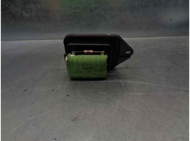 Replacement heater resistor for Volvo 850 Series 2.5 20V CAT OEM IAM reference 9137937 