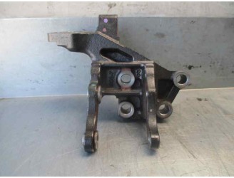 Recambio de soporte motor derecho para toyota avensis berlina (t25) 2.2 d-4d cat referencia OEM IAM 123150R012  