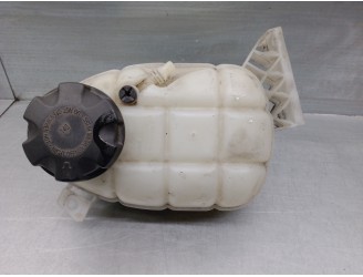 Recambio de deposito expansion para bmw serie 1 lim. (f20) 2.0 turbodiesel referencia OEM IAM 17137609468 17137642160 