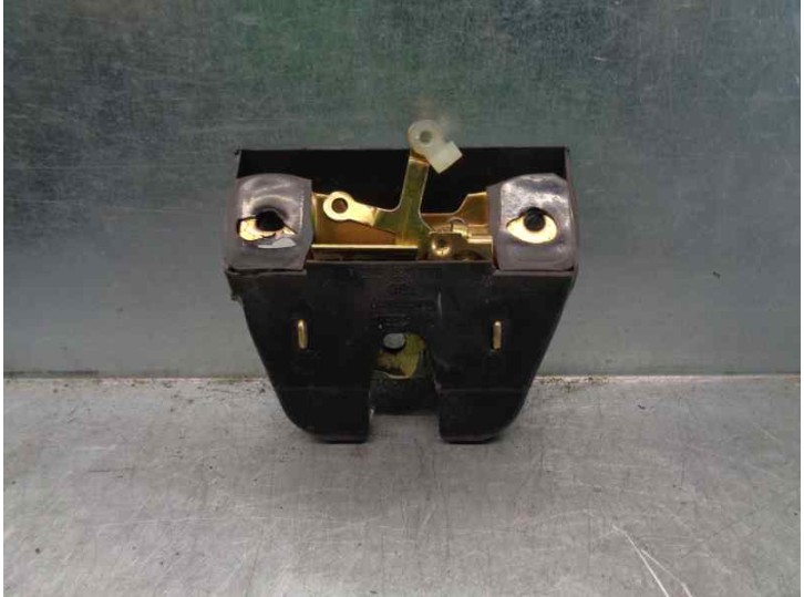 Recambio de cerradura maletero / porton para audi 80/90 (811/813/853) 2.2 referencia OEM IAM 893827505A 4 PUERTAS
