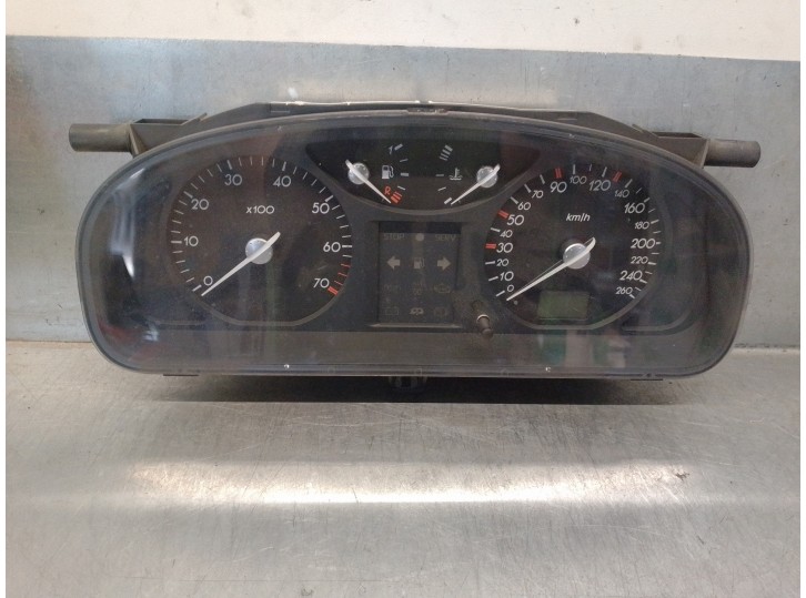 Recambio de cuadro instrumentos para renault laguna ii (bg0) 1.6 referencia OEM IAM 8200218861 501018530077 JAEGER